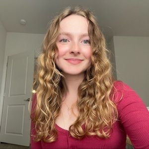 Meet your Posher, Isabel